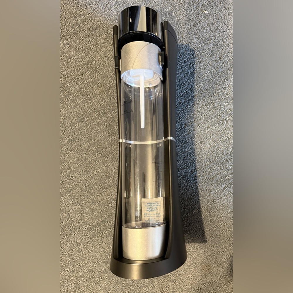 Sleek Black Carbonated Water Maker